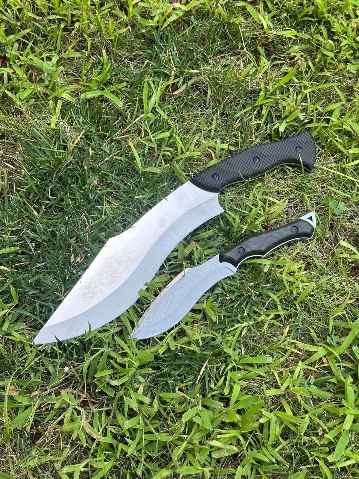 WhatsApp Image 2024-08-18 at 14.25.05 Kompakt Kabza Kamp & Av Bıçağı 5012 - Kompakt Kabza Kukri Kamp & Av Bıçağı - Görsel 1