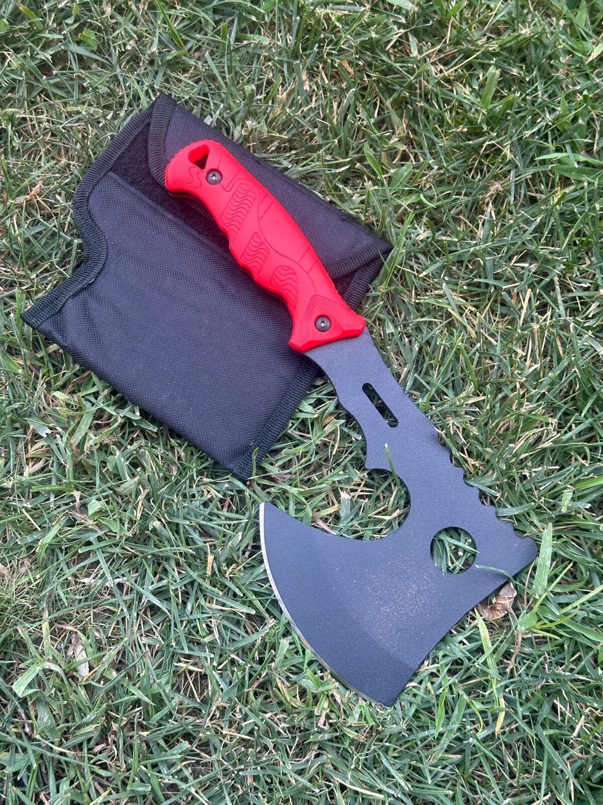 WhatsApp Image 2024-08-18 at 17.42.00 Plastik Kabza Kamp & Av Bıçağı 9001 - Plastik Kabza Karbon Çelik Kamp Baltası (K) - Görsel 2